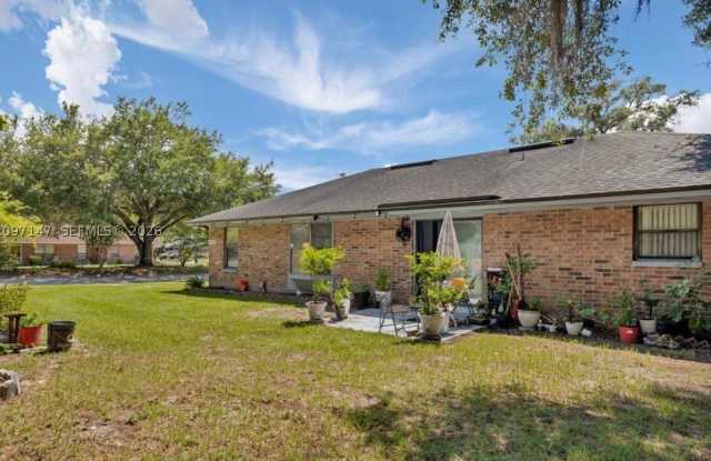 6247 E Cranberry Ln Gallery 2