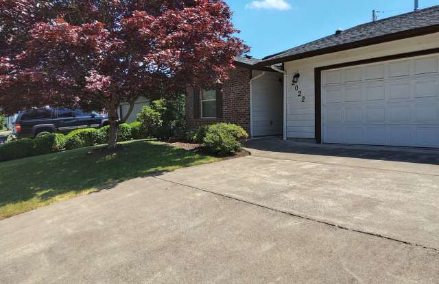 Best 2 Bedroom - 2 Bath Duplex Unit On The Market photos photos