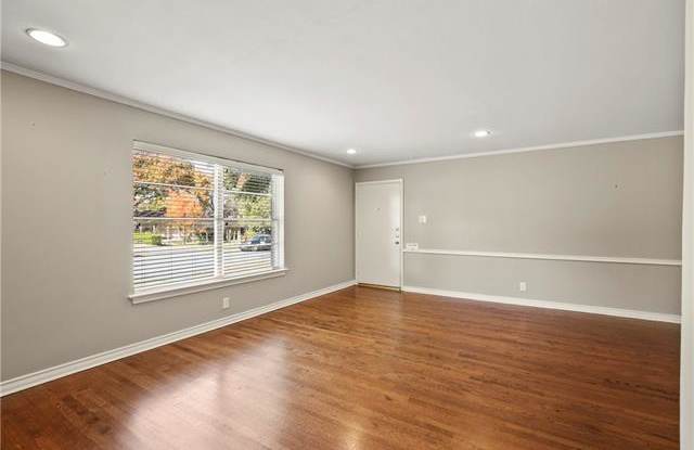 6520 Ravendale Lane Gallery 4