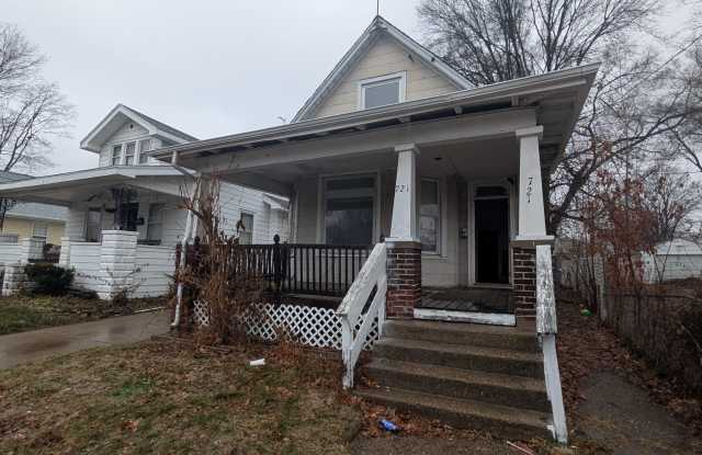 721 E Mcclure Ave photos photos