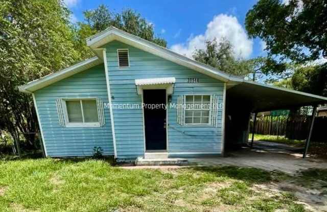 Freshly Renovated 3/2 - Ready for Immediate Move-In photos photos