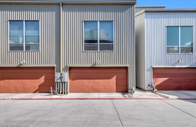 2014 Pin Oak Avenue photos photos