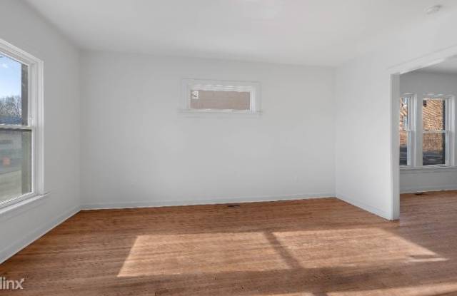 7243 Kercheval Gallery 2