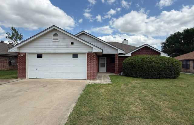 AVAILABLE NOW! - 5004 James Loop, Killeen, TX 76542 AVAILABLE NOW! - 5004 James Loop, Killeen, TX 76542