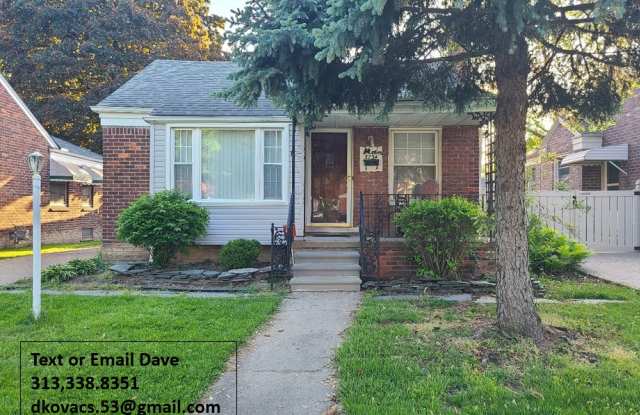 3734 Roosevelt St photos photos