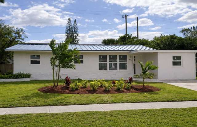 442 Southwest 14th Court photos photos