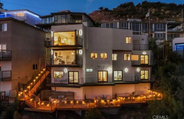 6422 Weidlake photos photos