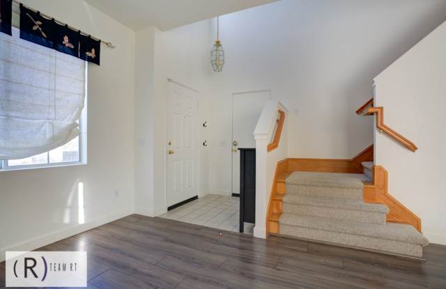15984 Paul Ct Gallery 4