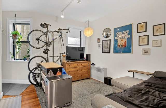 233 E 12TH Street Gallery 1