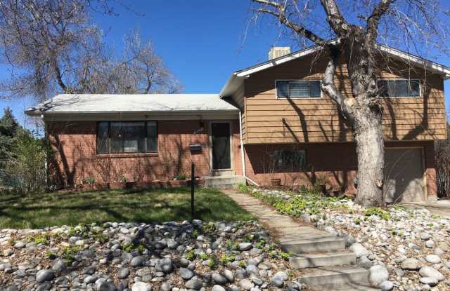 10541 Livingston Drive Gallery 2