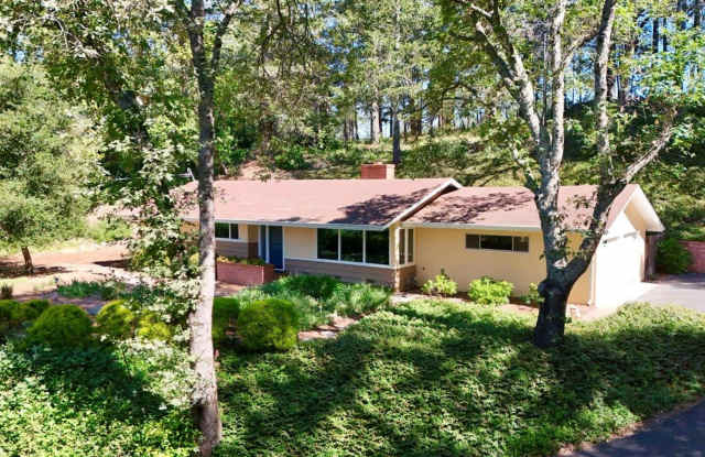 Peaceful and Easy Feeling, Angwin 3 Bedrooms, 2 Bathrooms photos photos