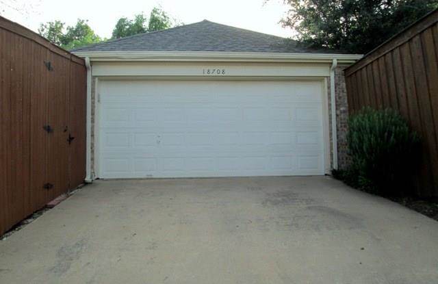 18708 Redstone Circle Gallery 4