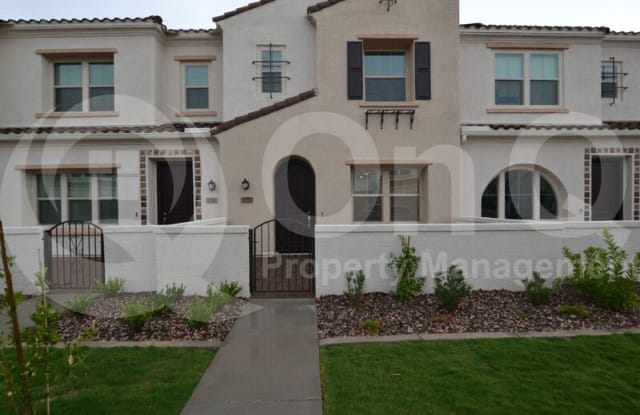 4077 South Sabrina Drive - 4077 S Sabrina Dr, Chandler, AZ 85248