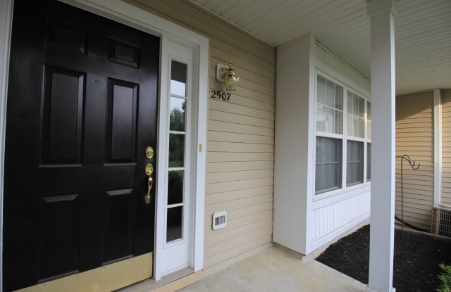 2507 Saxony Dr photos photos