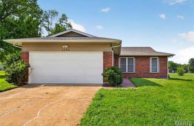 3689 Whispering Woods Drive Gallery 1