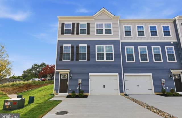 1074 MEADOWLARK Drive Gallery 1