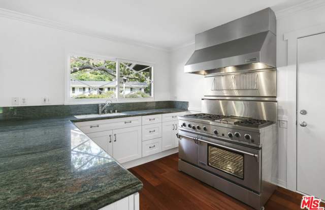 5961 Paseo Canyon Dr Gallery 4