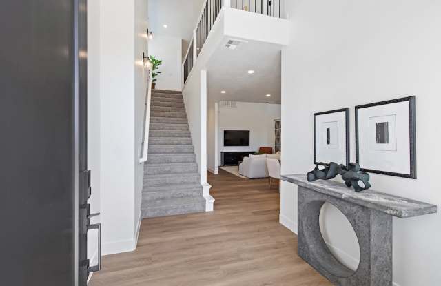 1090 West Albertine Lane Gallery 2