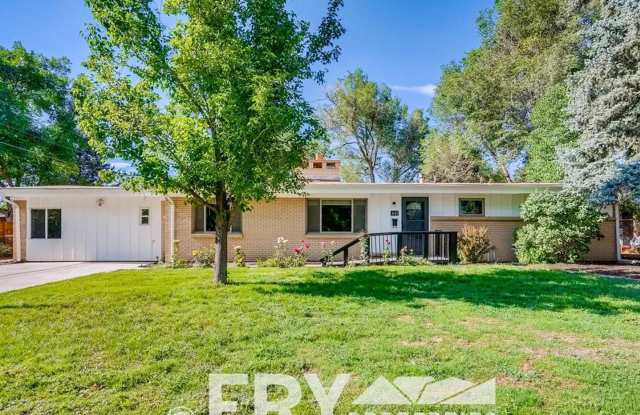Beautifully Remodeled Home in Meadowbrook Valley - 661 West Caley Avenue, Littleton, CO 80120