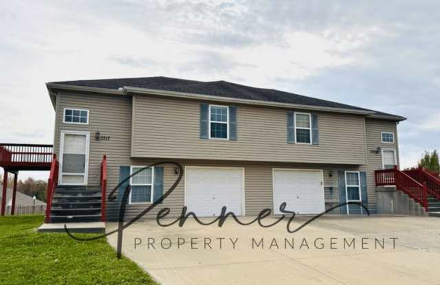 1317 NW WILLOW DR - 1317 Northwest Willow Drive, Grain Valley, MO 64029