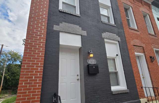 1717 LATROBE Street Gallery 2