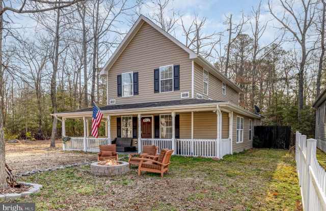 318 9TH STREET - 318 9th Street, Colonial Beach, VA 22443 318 9TH STREET - 318 9th Street, Colonial Beach, VA 22443