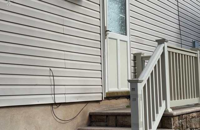 420 Woodrow Road - 420 Woodrow Road, Staten Island, NY 10312