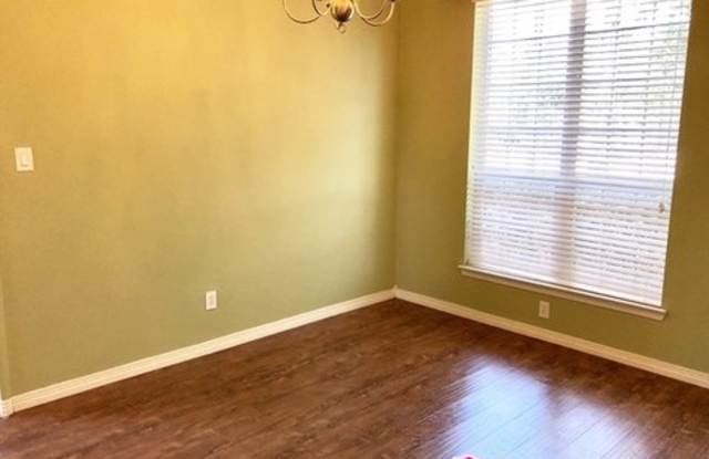 17003 Everett Oaks Lane Gallery 4