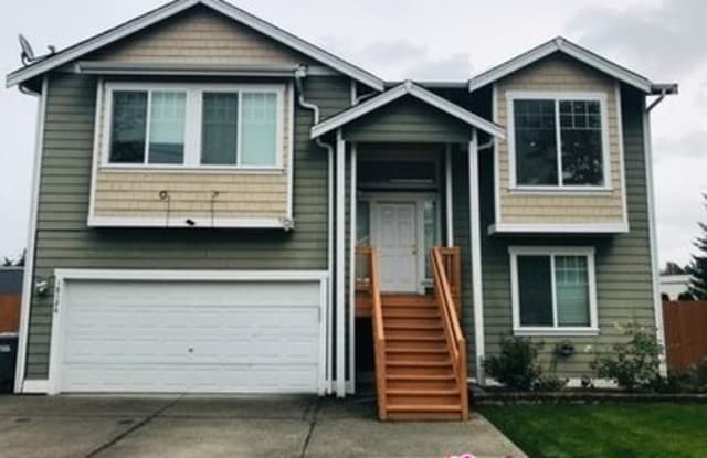 18126 5th Ave S - 18126 5th Avenue South, Burien, WA 98148