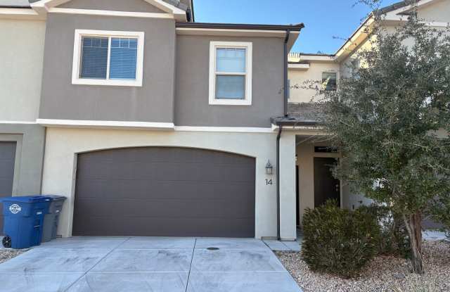 BEAUTIFUL TOWNHOME! photos photos