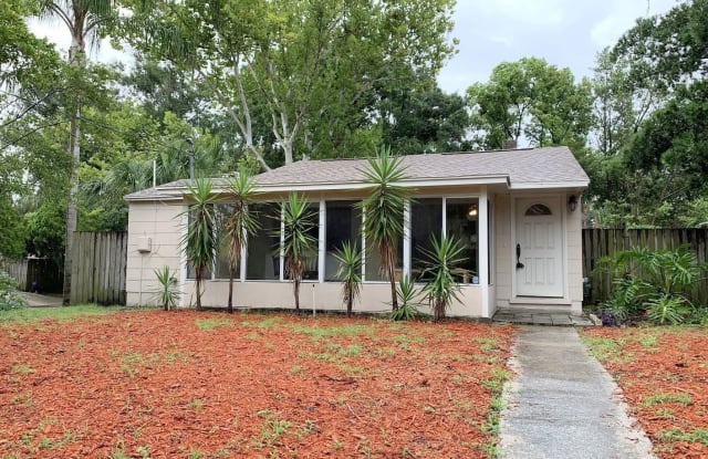 4102 W Fig Street - 4102 W Fig St, Tampa, FL 33609