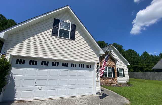 3 Bedroom w/ Bonus and New LVP in Carolina Forest! photos photos