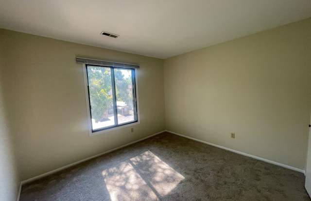 Spacious 2 Bedroom, 2 Bathroom Condo with Attached Garage in Downtown Lake Geneva - 703 South Lake Shore Drive, Lake Geneva, WI 53147