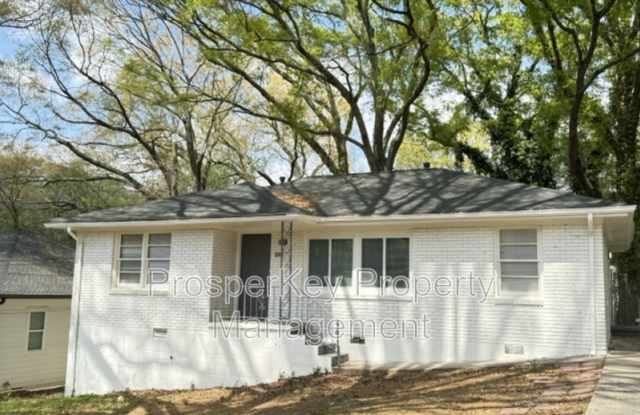 340 Adelle St SE photos photos