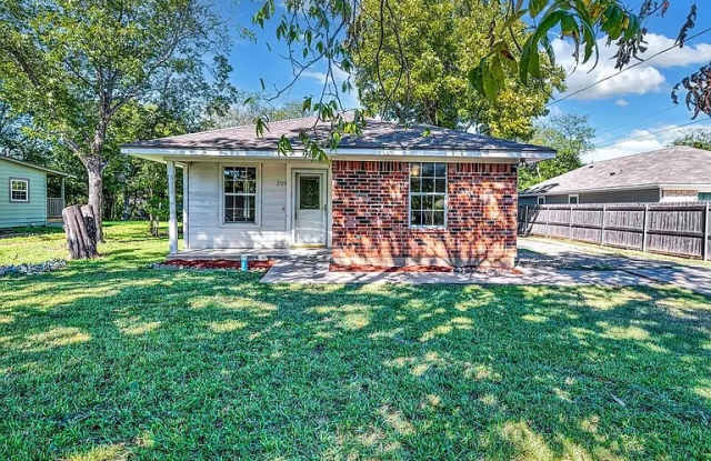 2723 Baylor Ave photos photos