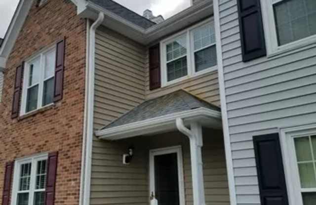 Charming updated 3 bedroom and 2.5 bath Townhome in Adams Farm Greensboro photos photos