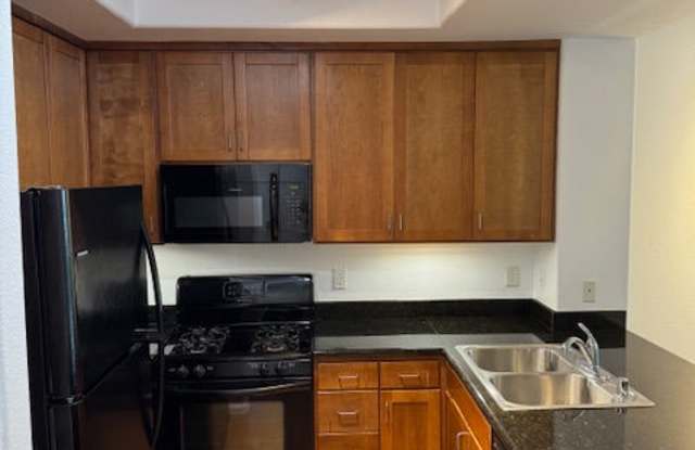 4060 Glencoe Ave photos photos