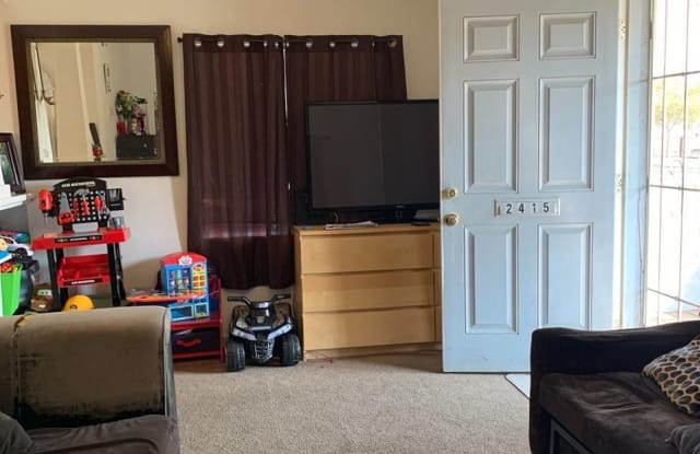 2415 E Clay Ave - 2415 East Clay Avenue, Fresno, CA 93701
