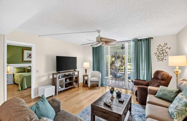 3425 Via Poinciana Gallery 4