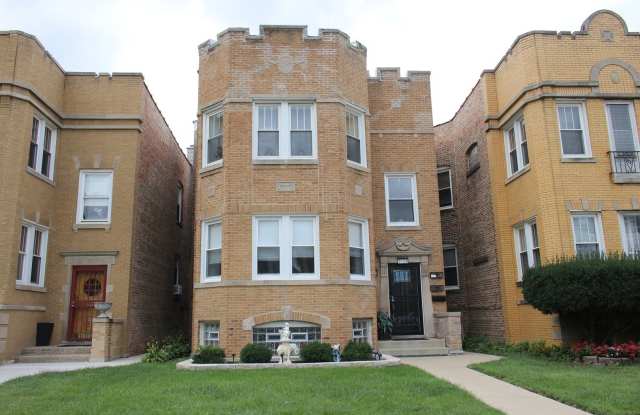3138 N Marmora Avenue Gallery 1