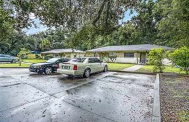 2 Bedroom, 1 Bath Duplex For Rent at 2413 Virginia Dr #2 Leesburg, FL 34748 photos photos
