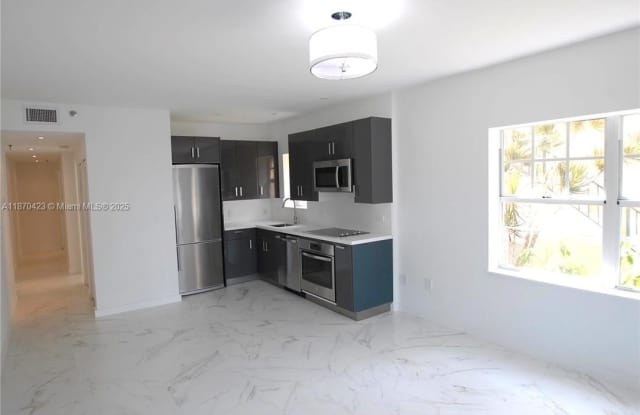 1255 Pennsylvania Ave - 1255 Pennsylvania Avenue, Miami Beach, FL 33139