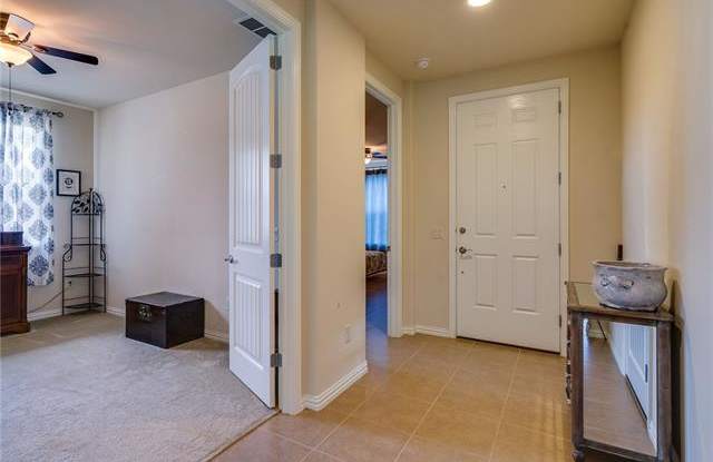 12521 Gritstone Drive Gallery 3