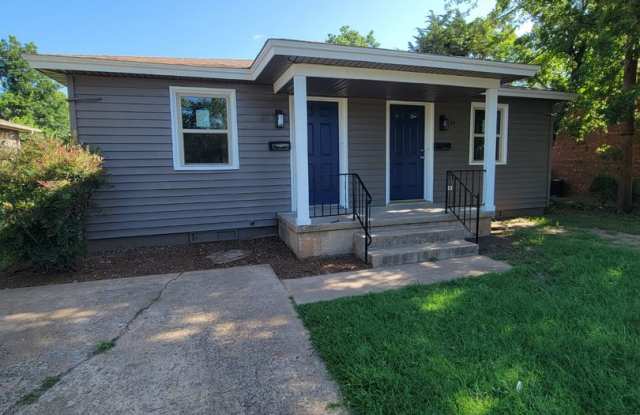 Remodeled luxury 1 bedroom, 1 bath house in Edmond, OK with stainless steel appliances photos photos