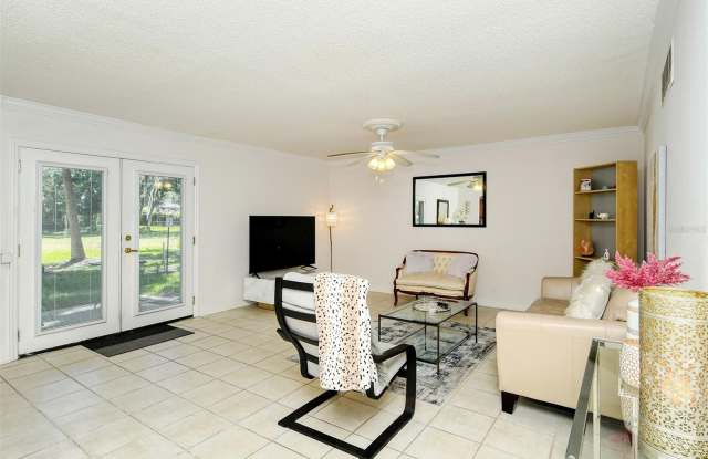 1877 TOUCAN Way Gallery 2