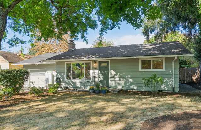 Available NOW!! Charming Tigard One Level Solar=Low Electric Bill! Fenced Yard 1 Small Pet OK 6 Month Lease Max Gallery 3