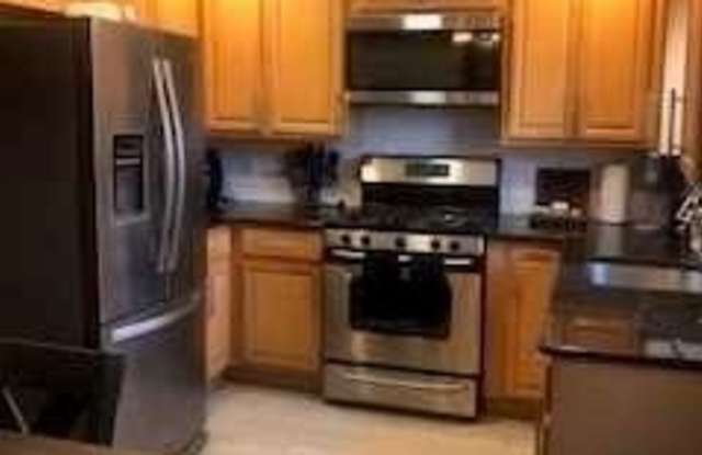 488  Colonial Terrace - 488 Colonial Terrace, Hackensack, NJ 07601