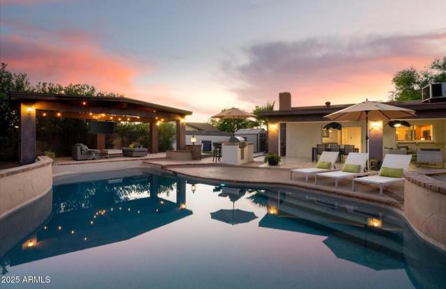 5221 E BLANCHE Drive Gallery 2