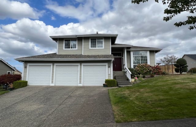 3807 15th Ave SE - 3807 15th Avenue Southeast, Puyallup, WA 98372
