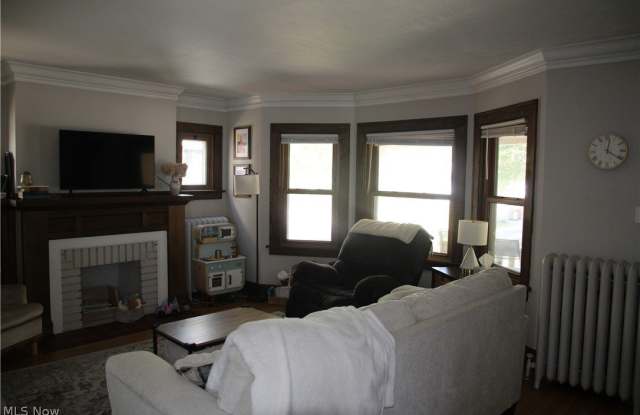 17603 Archdale Avenue Gallery 4